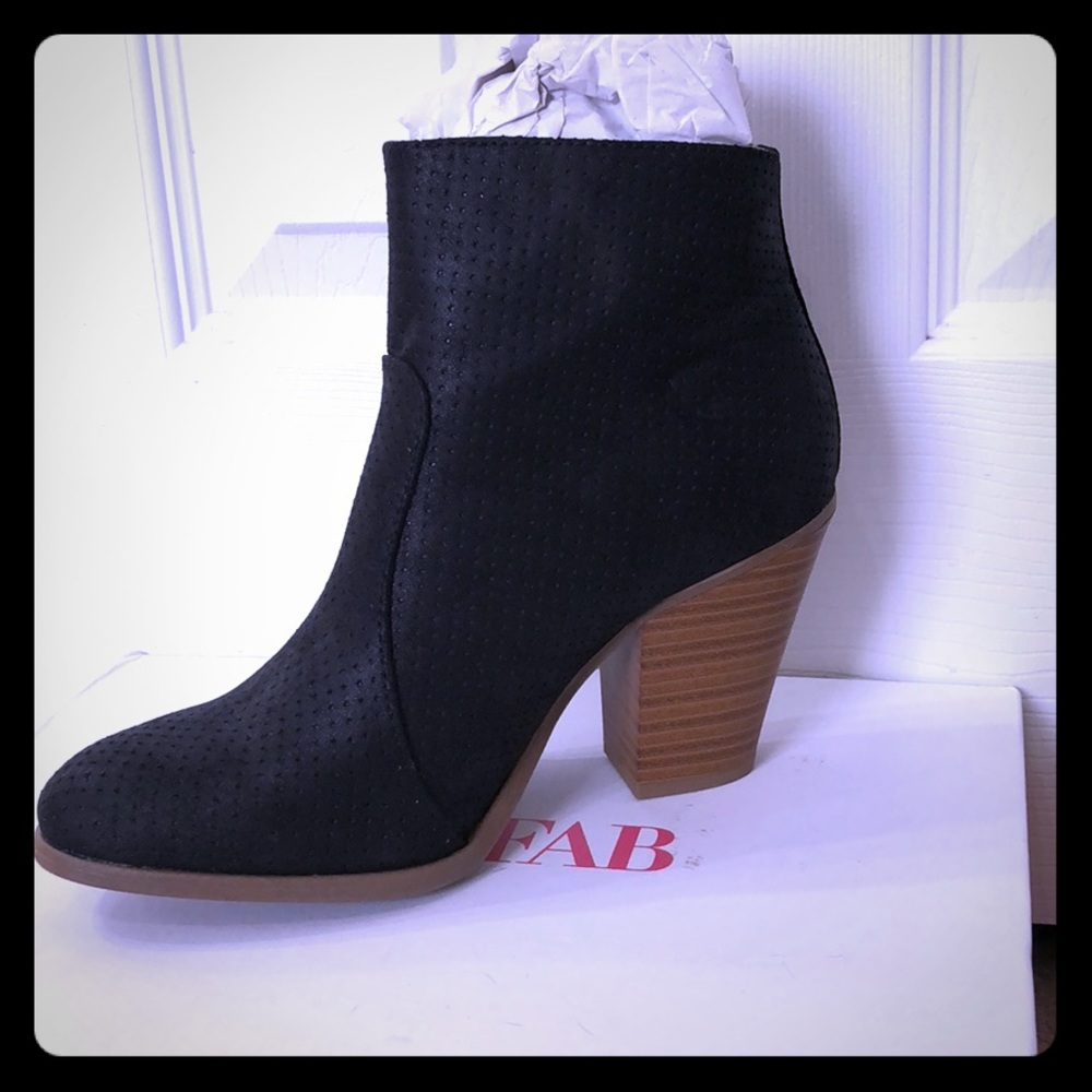 Black above ankle bootie